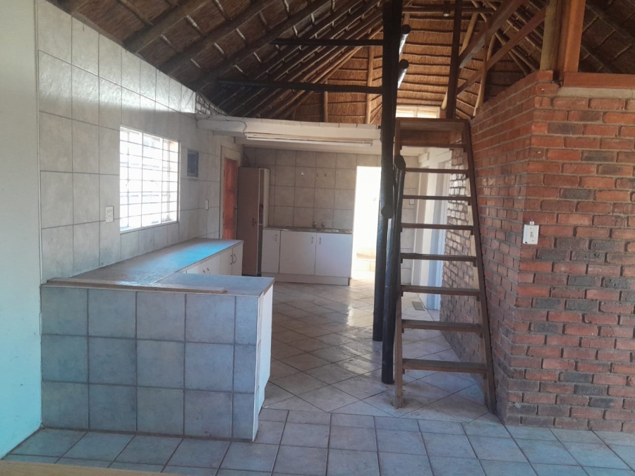 2 Bedroom Property for Sale in Viljoenskroon Free State